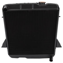 Load image into Gallery viewer, RADIATOR TRIUMPH TR6