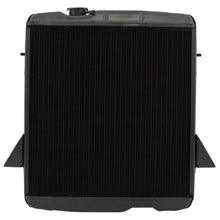 Load image into Gallery viewer, RADIATOR TRIUMPH TR6