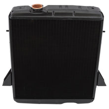 Afbeelding in Gallery-weergave laden, RADIATOR TRIUMPH TR6